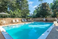 Quality Inn Columbus Near Fort Benning - Pools