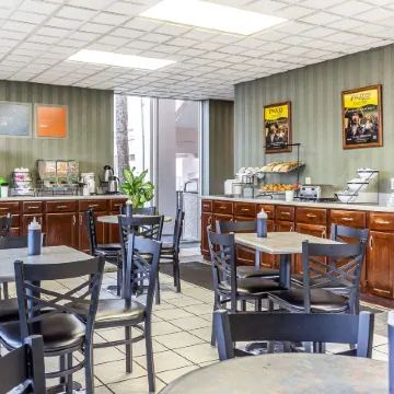 Ocean Crest Inn and Suites