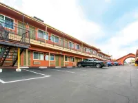 رودواي إن ليمون جروف سان دييجو إيست Hotels near بحيرة موراي