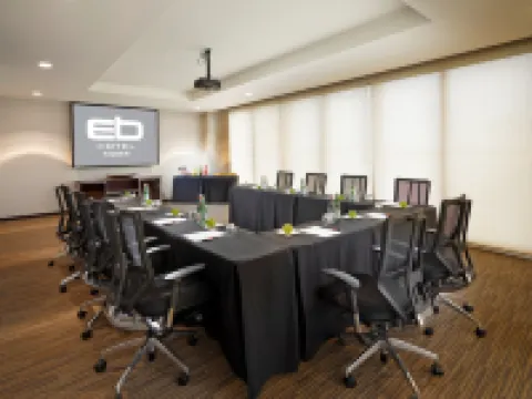 EB Hotel Miami Airport