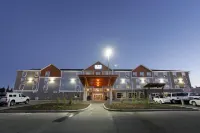 Pomeroy Inn & Suites at Olds College