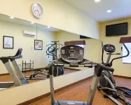 Comfort Inn & Suites Orange - Montpelier - Gym