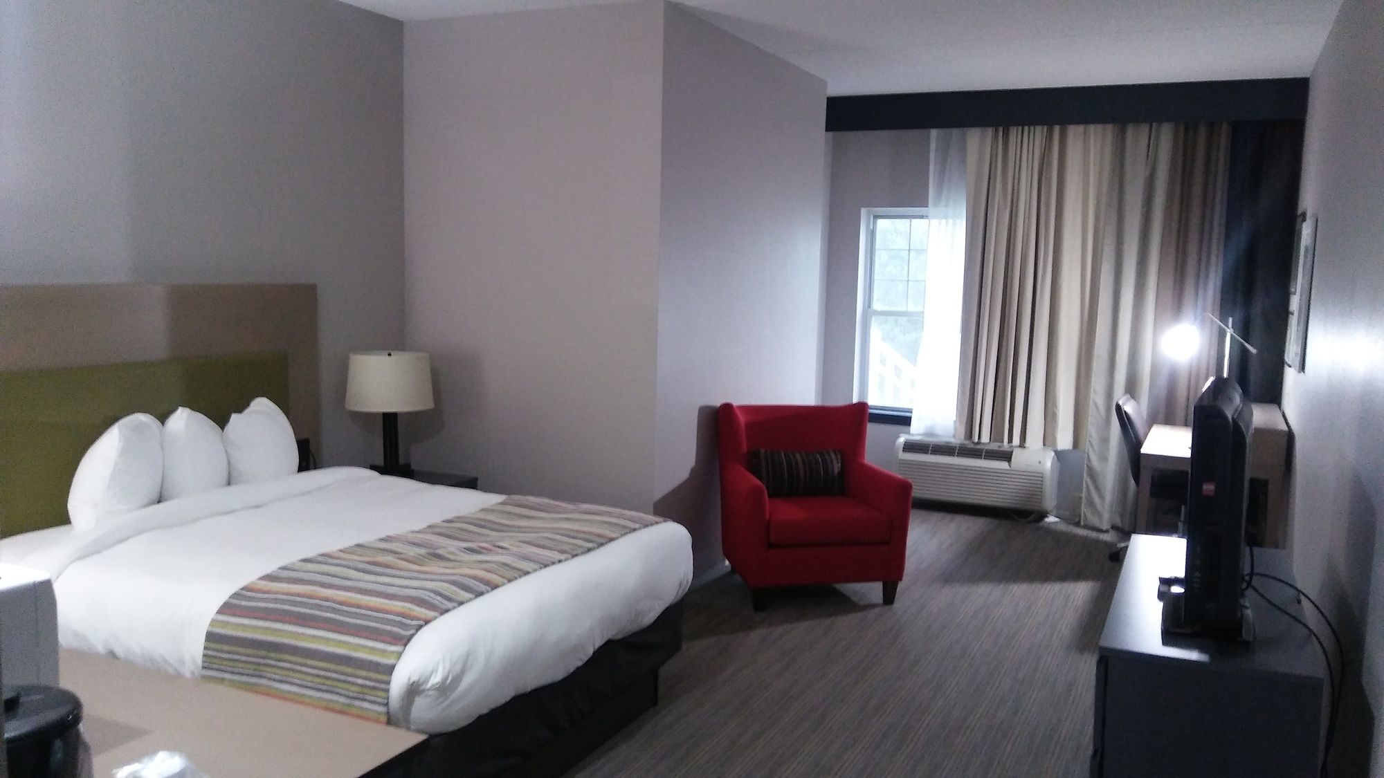 Country Inn & Suites by Radisson, Roanoke, VA