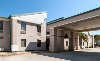 Quality Inn & Suites Lafayette