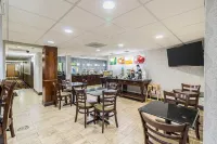 Quality Inn & Suites Arden Hills - Saint Paul North Hotels in White Bear Lake