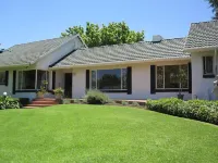 The Pecan Tree Guesthouse - 4-Star