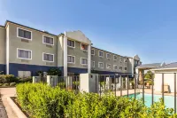 Quality Inn & Suites Pearl-Jackson Hotels in Brandon