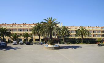 Hotel Oasis