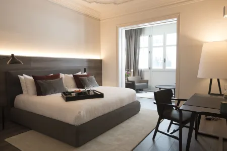 Casagrand Luxury Suites Отели рядом с достопримечательностью «Площадь Испании»