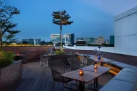 DoubleTree by Hilton Jakarta - Diponegoro - 5-Sterne