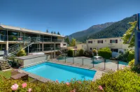 Four Seasons Motel