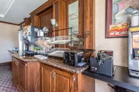 Quality Inn & Suites - Breakfast