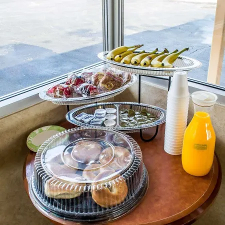 Economy Inn & Suites Ξενοδοχεία στην πόλη Trumbull County