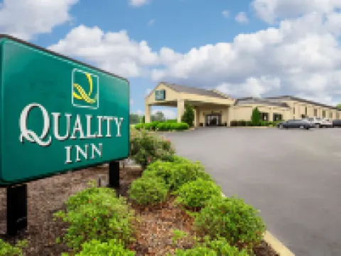 Quality Inn Holly Springs South Hotels in Holly Springs