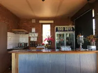 Statesman Motor Inn Hotels in Ararat