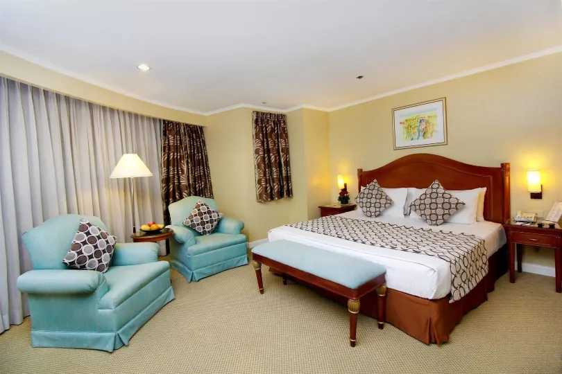 Oxford Suites Makati