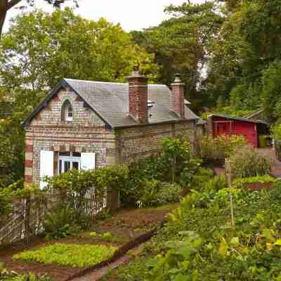 Le Donjon - Domaine Saint Clair Hotel Exterior
