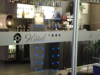Hôtel Point France - ที่มีบาร์