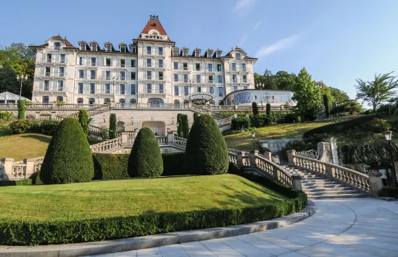 門冬帕拉斯酒店