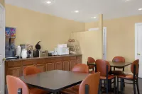 Travelodge by Wyndham Clovis Hotel di Clovis