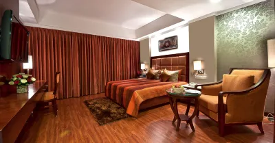 The Golden Plaza Hotel