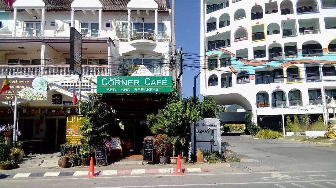 Corner Cafe Bed & Breakfast Huaxin-Hua Hin Updated 2022 Room Price-Reviews  & Deals | Trip.com