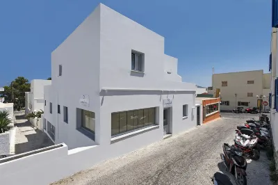 Central Fira Suites