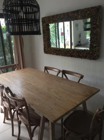 Noosa Place Resort Отели в г. Тевантин