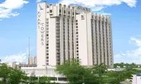 Avari Towers Karachi Hotels near Movenpick Shopping Arcade