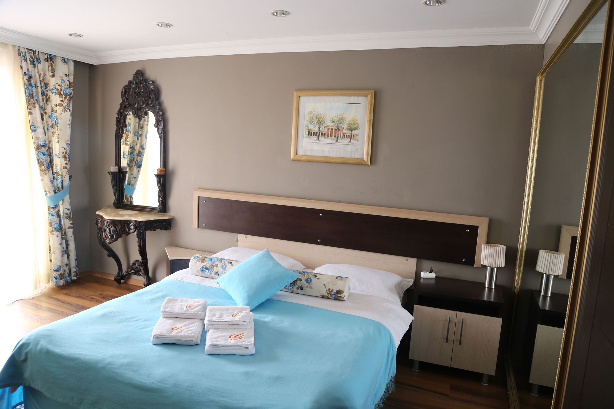 Güzelyalı Butik Otel (Cunda Güzelyalı Otel)