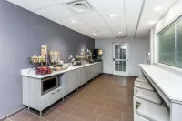 Microtel Inn & Suites by Wyndham West Fargo Medical Center Hotels in West Fargo