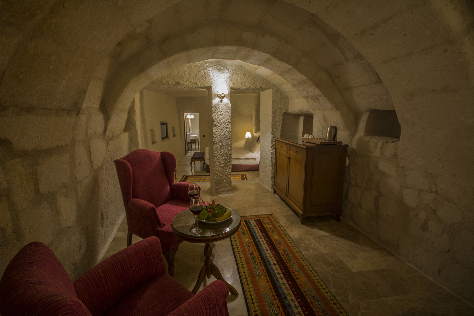 Artemis Cave Suites