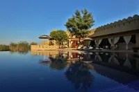 Mihir Garh - Luksus