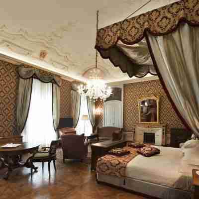 Castello di Guarene Rooms