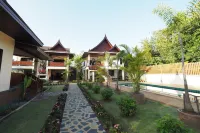 Chanapha Residence Hotels in Tub Kaek Beach