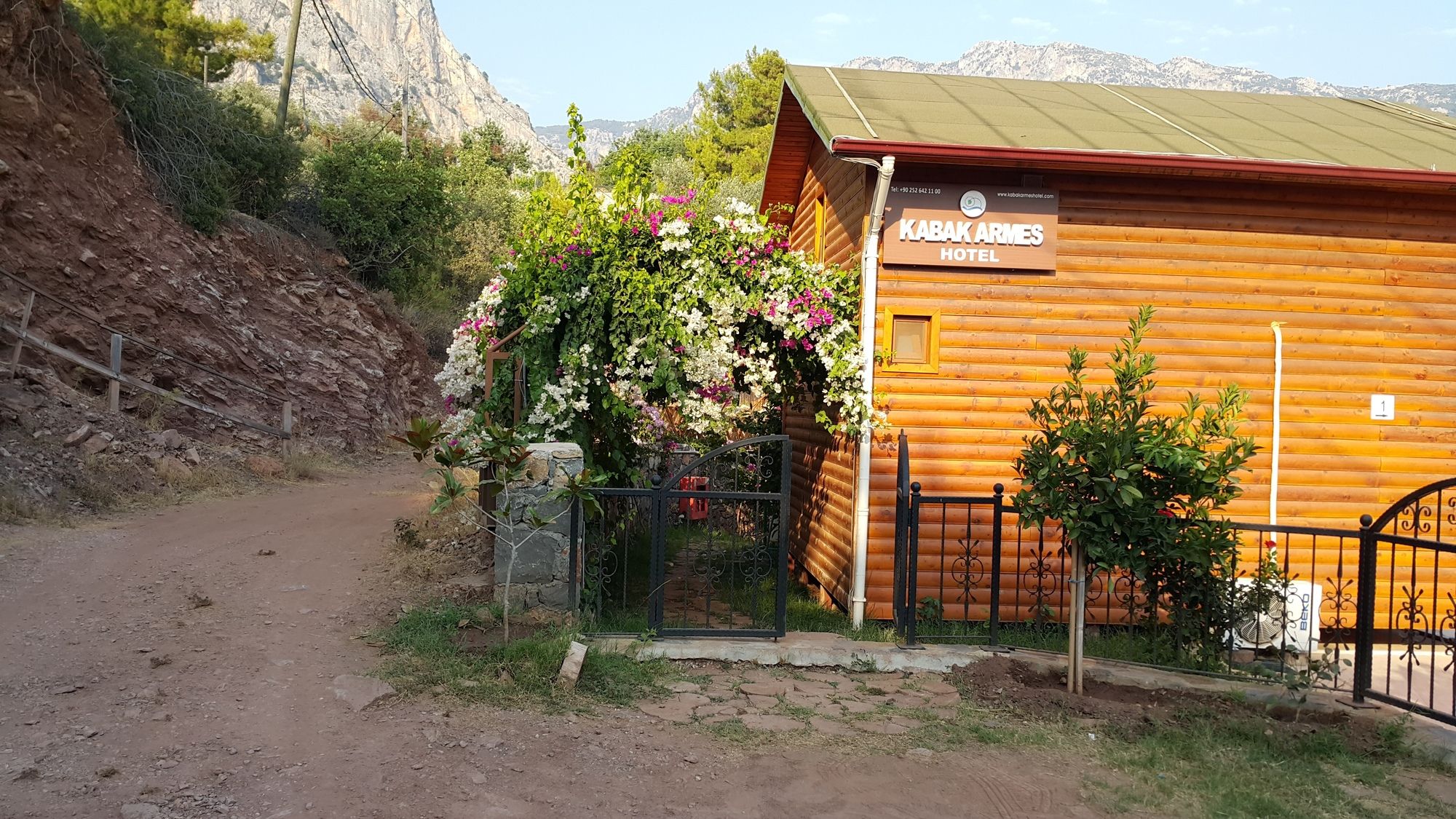 Kabak Armes Hotel