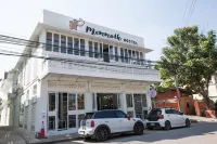 Memmoth Hostel in Lampang Отели в г. 