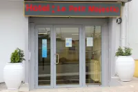 Le Petit Majestic - Bãi đậu xe