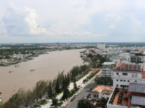 Ninh Kieu Riverside Hotel