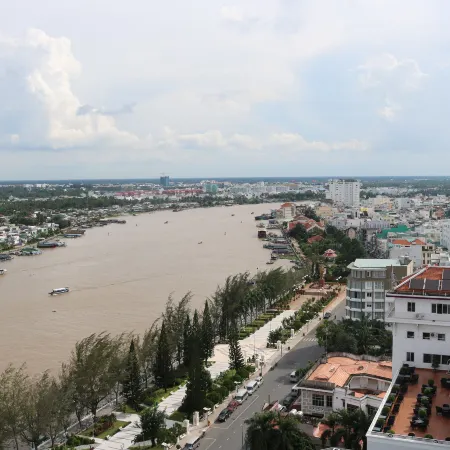Ninh Kieu Riverside Hotel