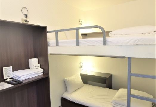 인 큐브 - 시먼 주변