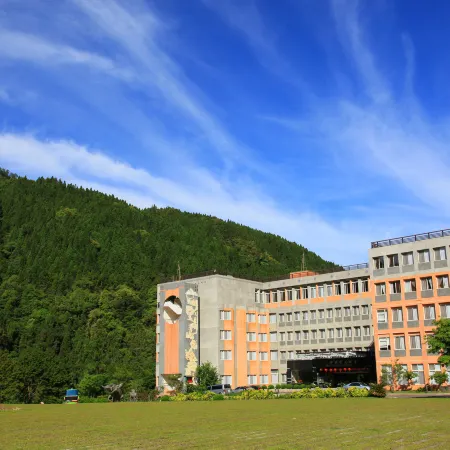 Sun Link Sea Resort Отели рядом с достопримечательностью «Лес Лотус»