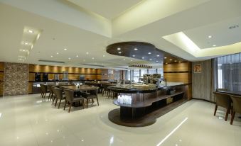 Golden Pacific Hotel