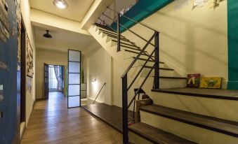 Sleeping Boot Hostel