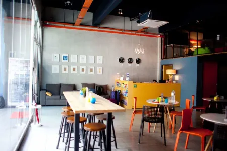 Skypod Hostel
