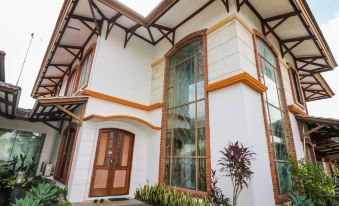 Nida Rooms Garden Tomb Kebagusan at Kebagusan Indah Guest House