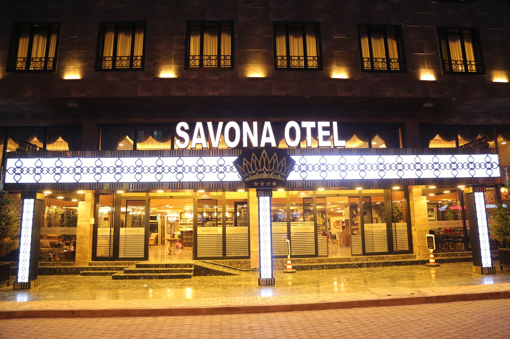 Savona Otel