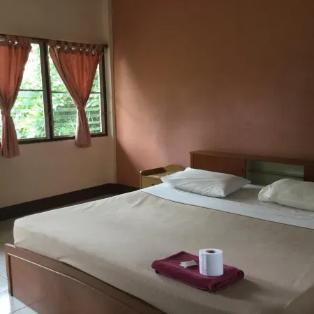 Baan Bua Guest House