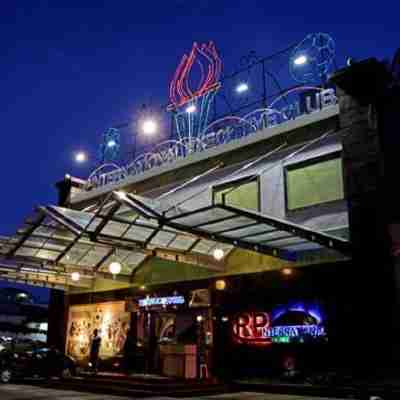 그랜드 엘리트 호텔 페칸바루 Hotel Exterior