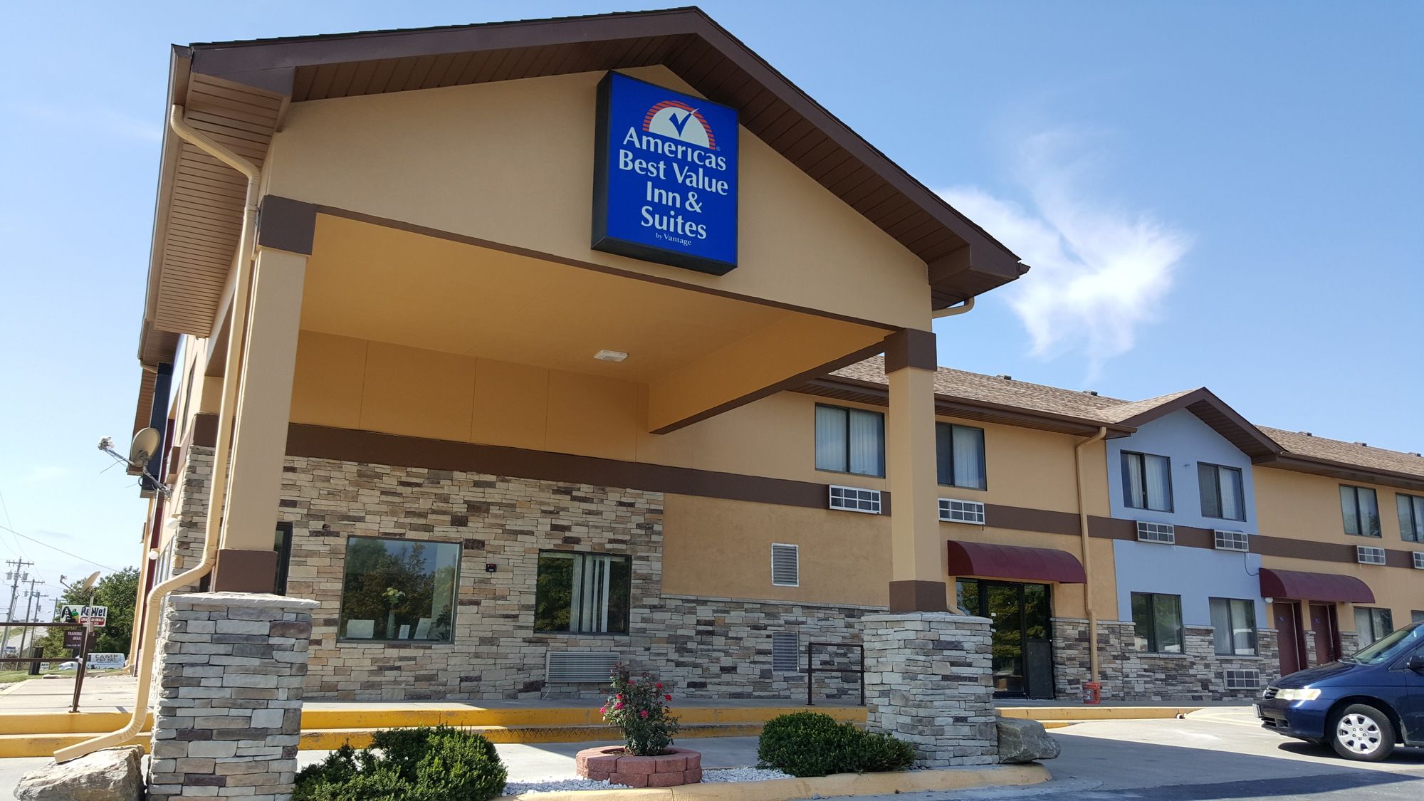 Americas Best Value Inn & Suites Harrisonville